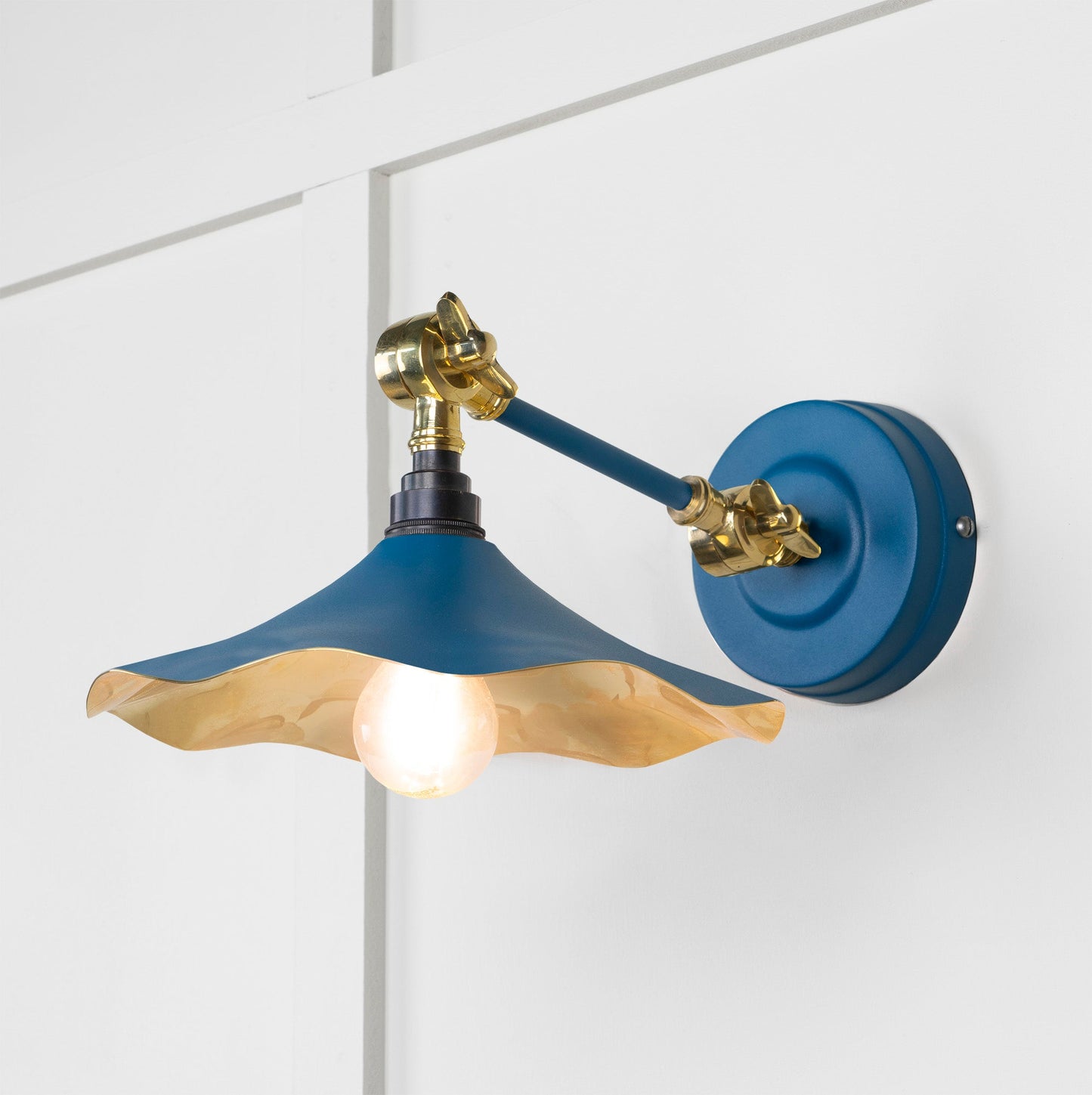 Smooth Brass Flora Wall Light