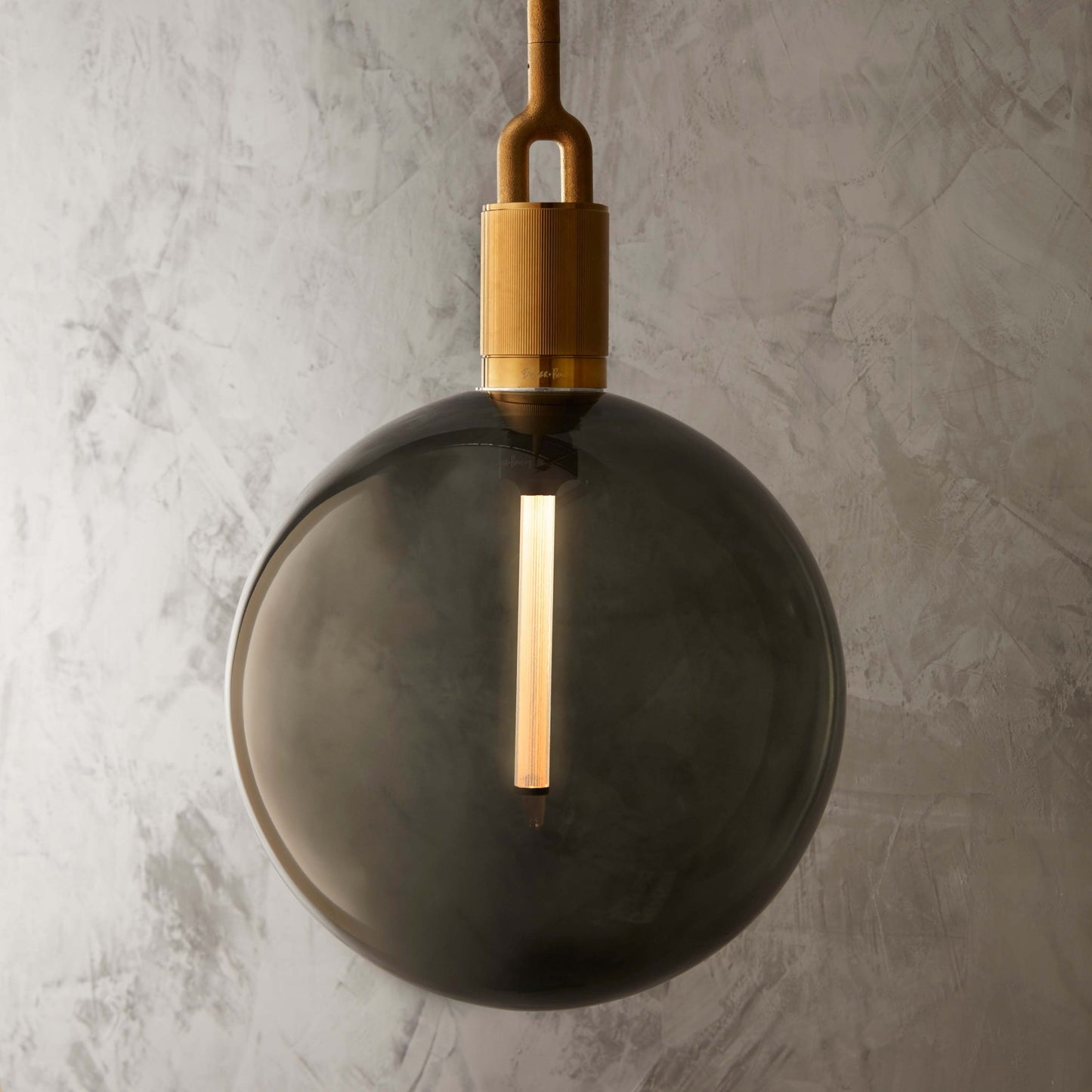 FORKED GLOBE / LARGE / SMOKED / DIMMABLE