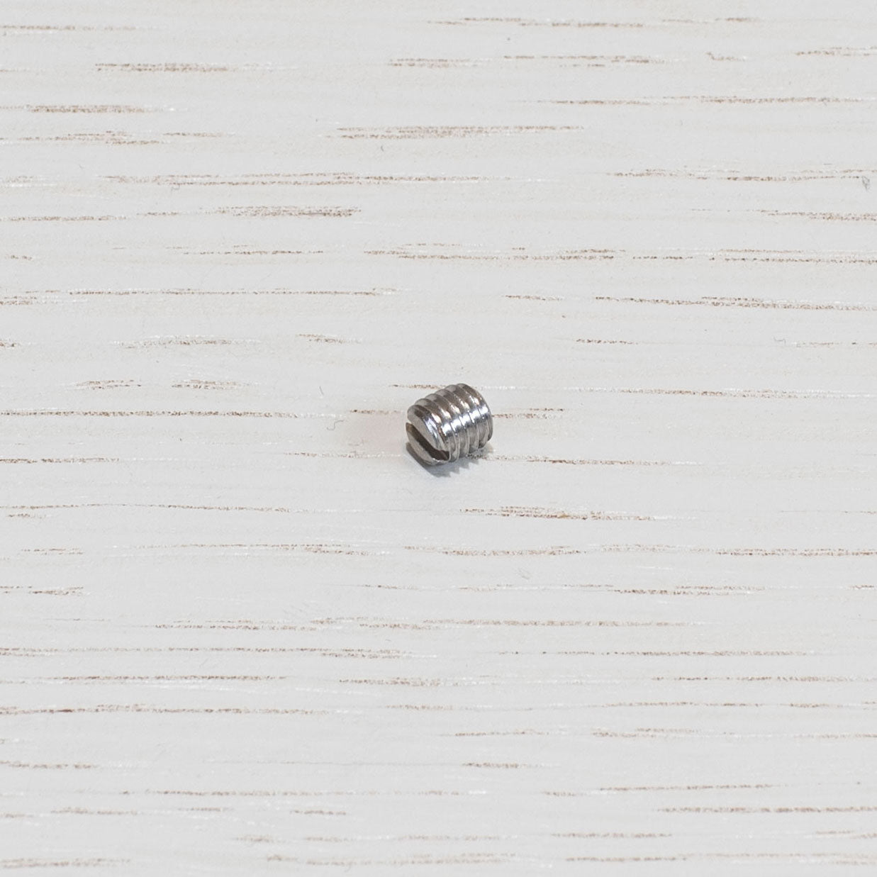 GRUB SCREW / DOOR HANDLE