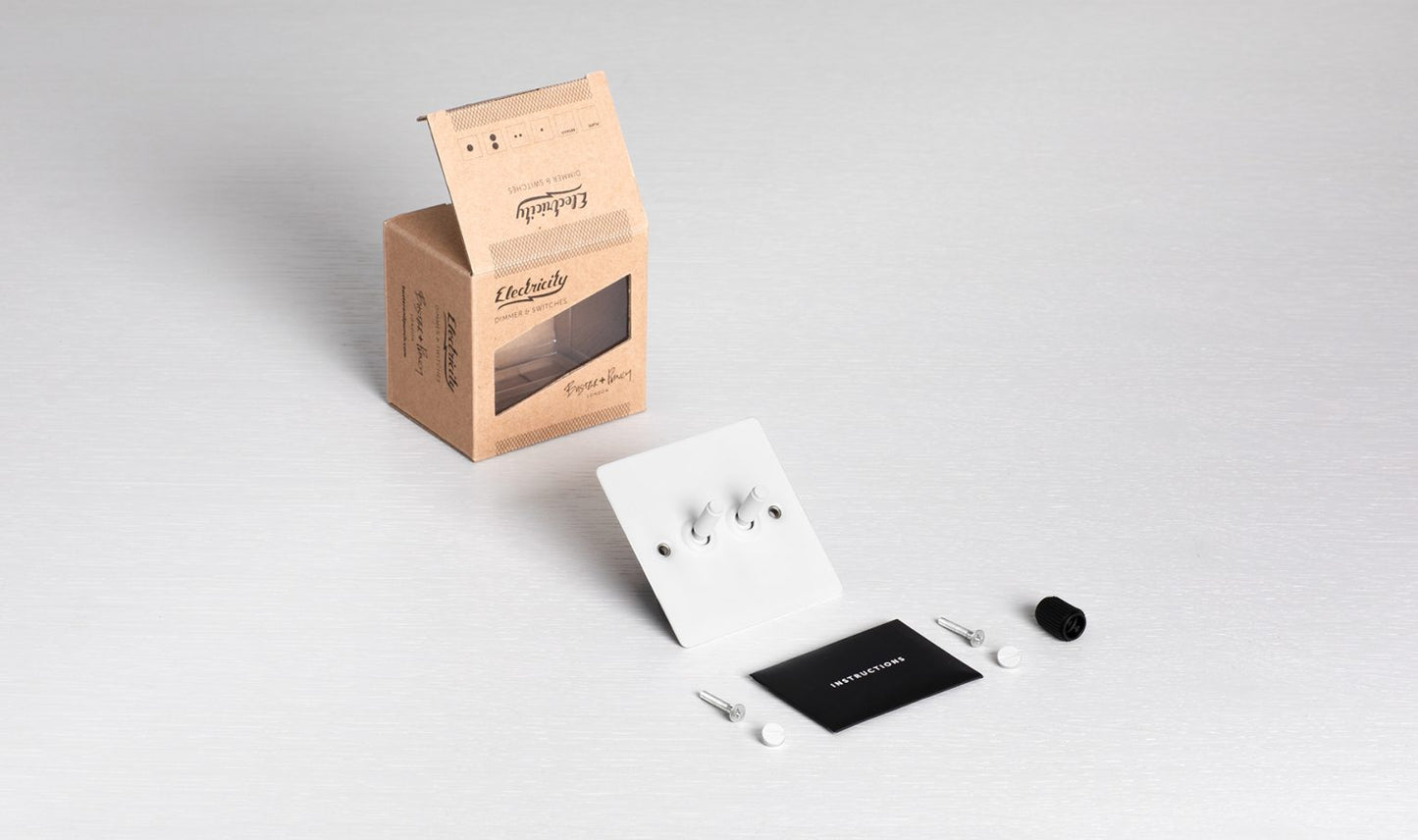 2G TOGGLE SWITCH / WHITE / BRASS