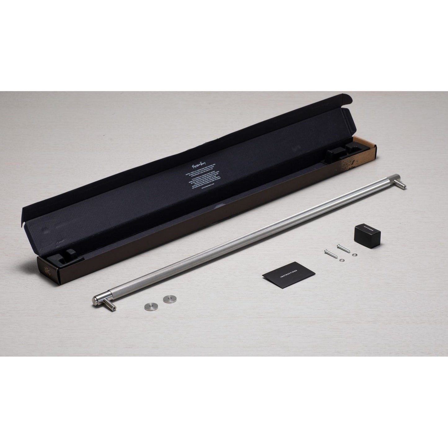 CLOSET BAR / CROSS / STEEL