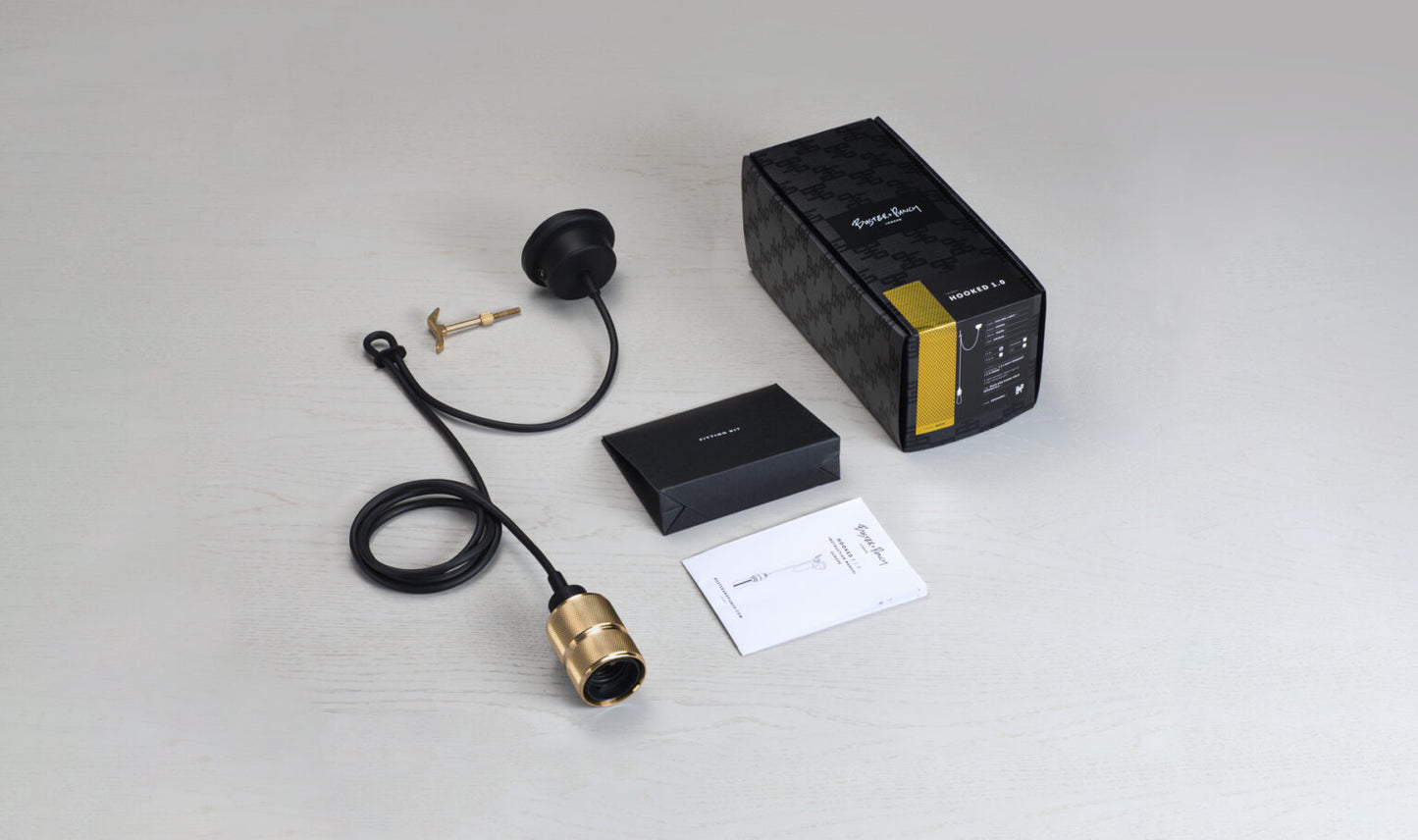 HOOKED 1.0 / NUDE / BRASS / 2M