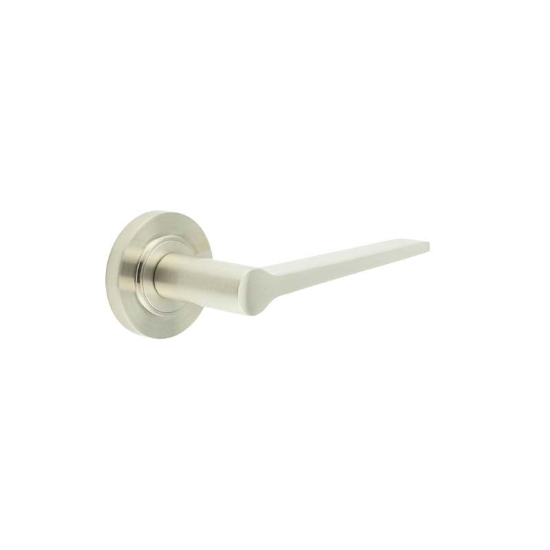 Knightsbridge Door Handle on Plain Rose