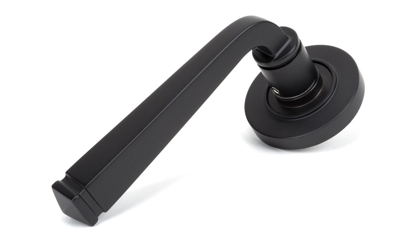 Avon Round Lever on Rose Set (Sprung)