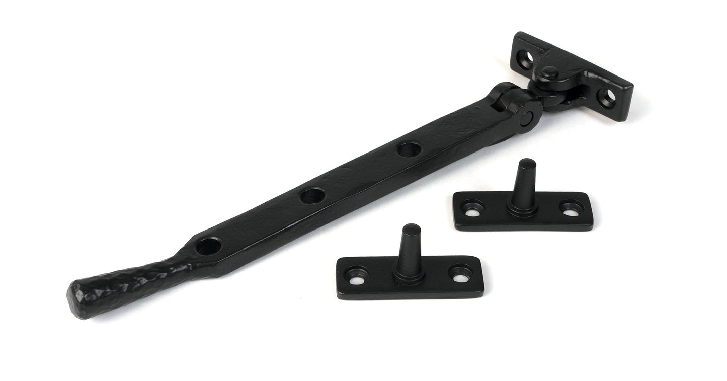 Hammered Newbury Stay