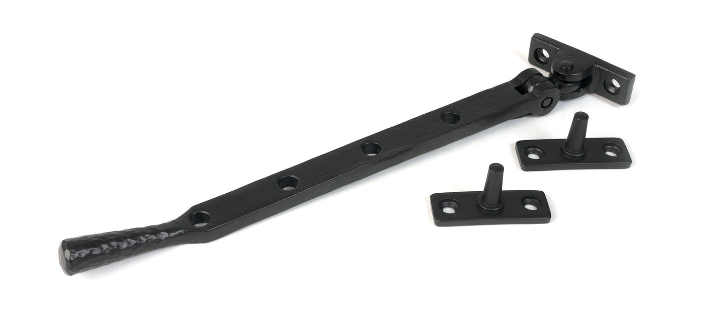 Hammered Newbury Stay