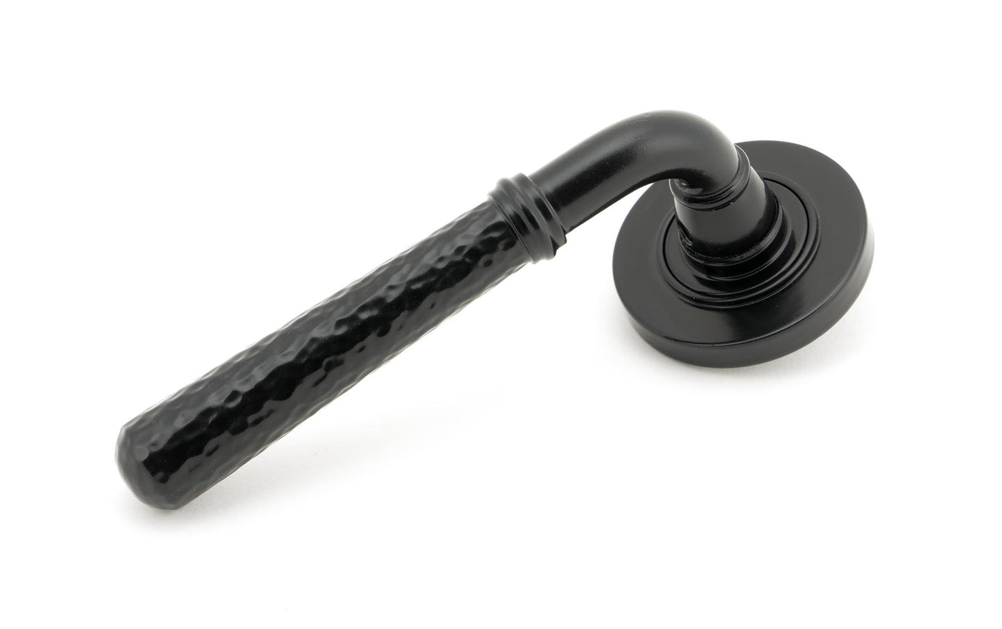 Hammered Newbury Lever on Rose Set (Unsprung)