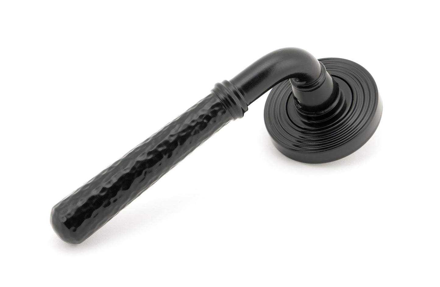 Hammered Newbury Lever on Rose Set (Unsprung)