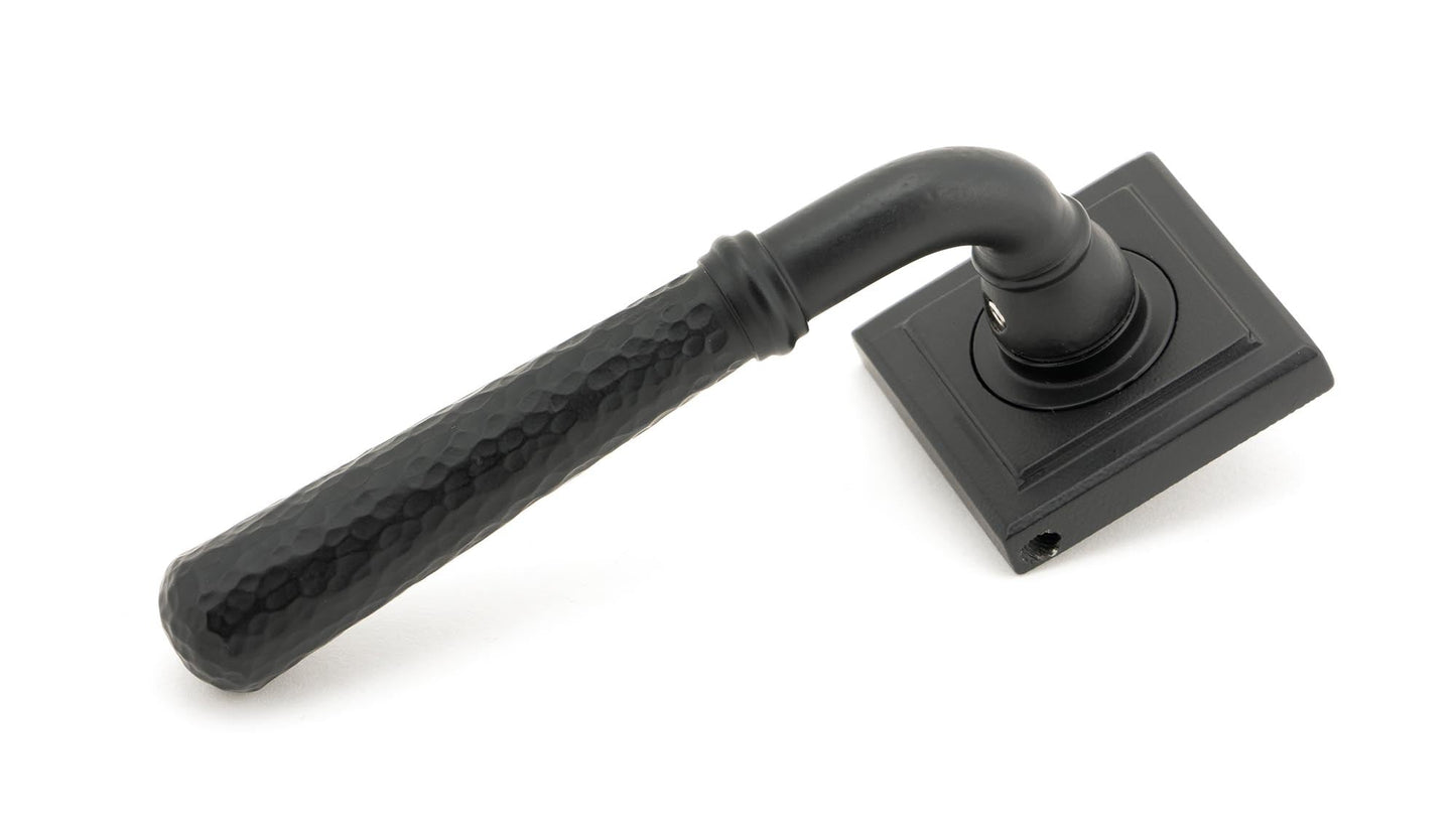 Hammered Newbury Lever on Rose Set (Unsprung)