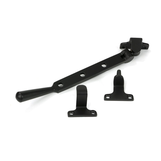 Newbury Stay (Steel Window)