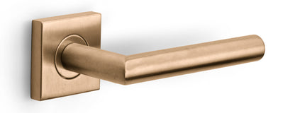 LB2-19BSQ - Door Handles On Rose