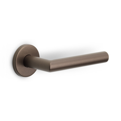 LB2-19 - Door Handles On Rose