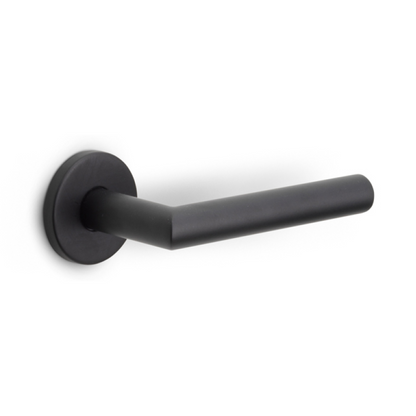 LB2-19 - Door Handles On Rose