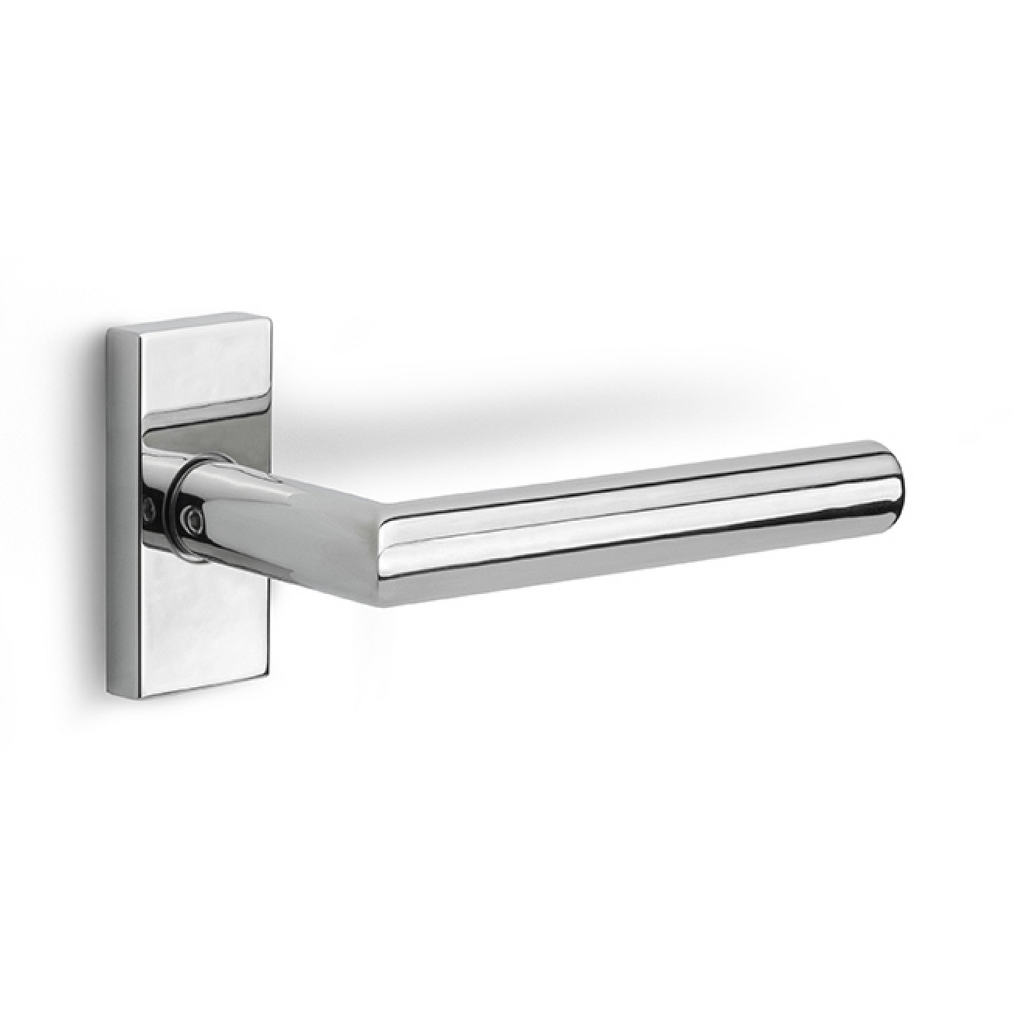 LB2-19Q32G - Door Handles On Rose