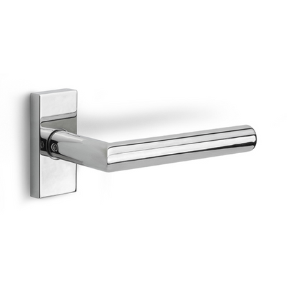 LB2-19Q32G - Door Handles On Rose