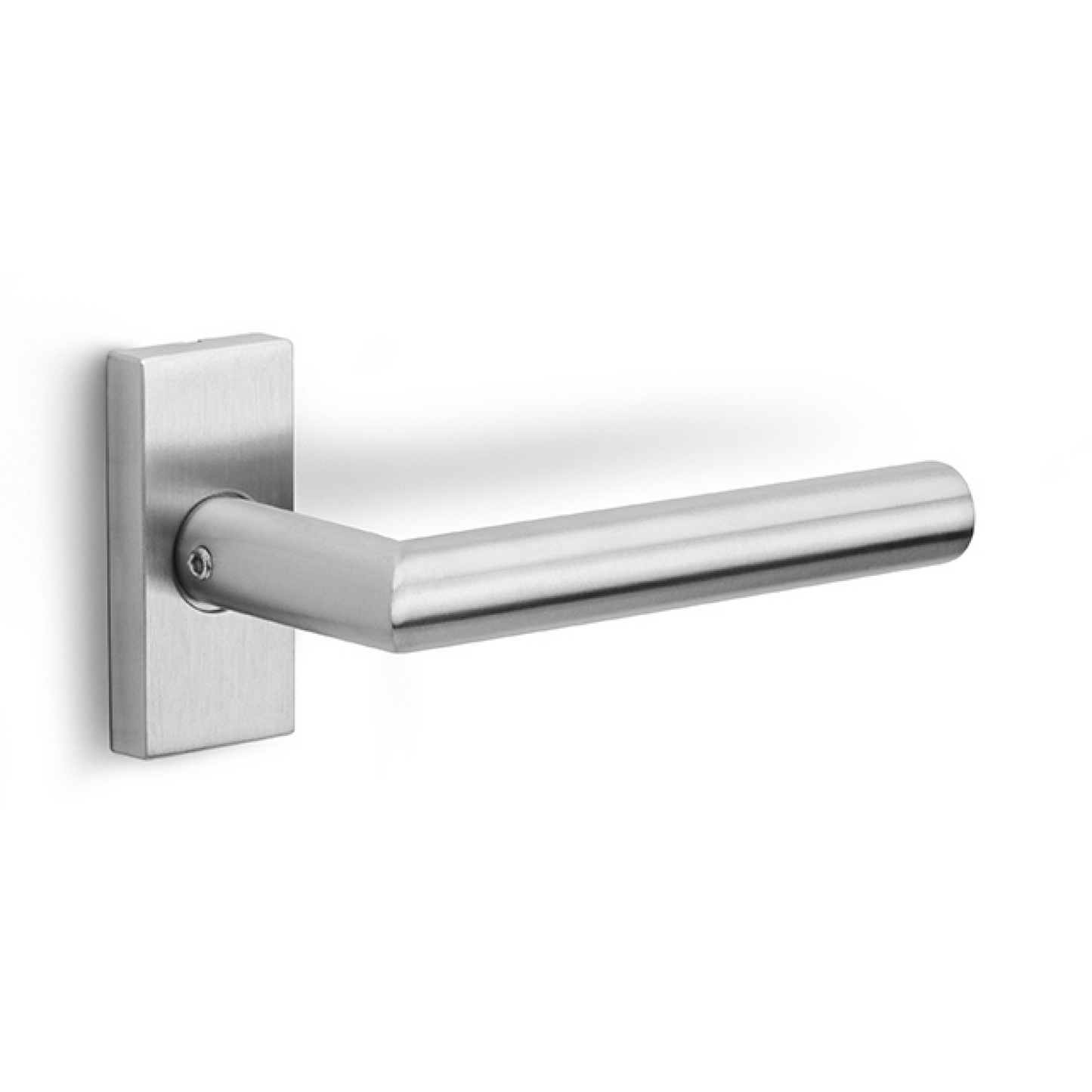 LB2-19Q32G - Door Handles On Rose