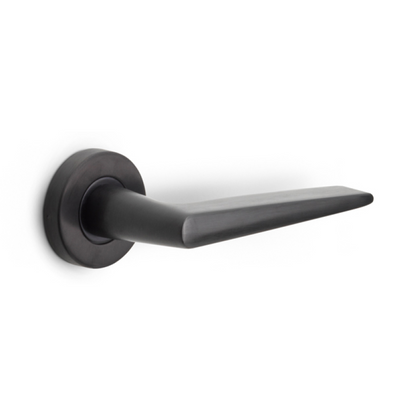 LB21H - Door Handles On Rose
