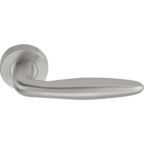 LB18 - Door Handles On Rose