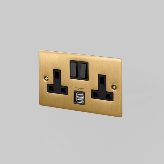 2G UK PLUG SOCKET / USB / BRASS