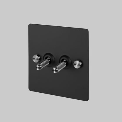 2G TOGGLE SWITCH / BLACK / STEEL