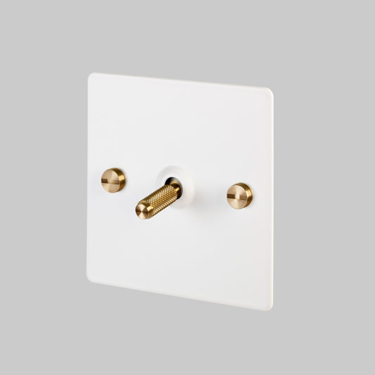 1G TOGGLE SWITCH / WHITE / BRASS