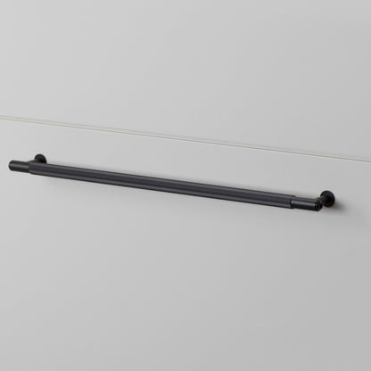 PULL BAR / LINEAR / BLACK / LARGE