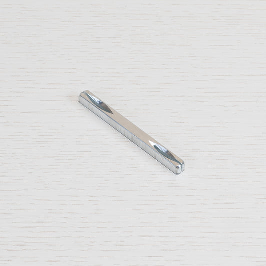 DOOR HANDLE + KNOB SPINDLE 100 MM
