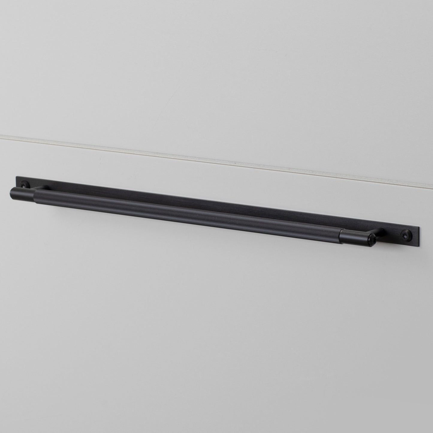 PULL BAR / PLATE / LARGE / LINEAR / BLACK