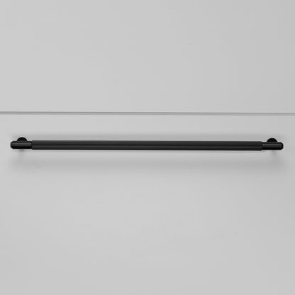 PULL BAR / LINEAR / BLACK / LARGE