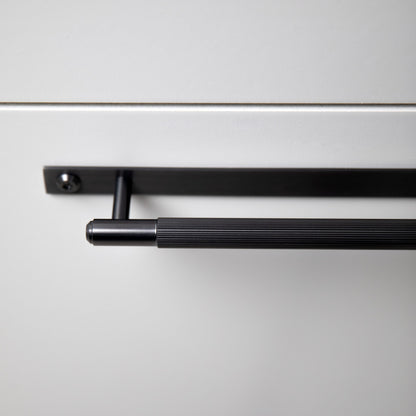 PULL BAR / PLATE / LARGE / LINEAR / BLACK