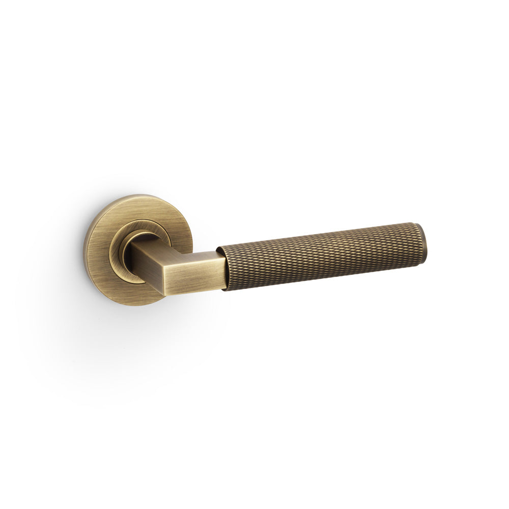 Hurricane Knurled Lever on Round Rose