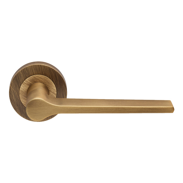 Velino Lever on Round Rose