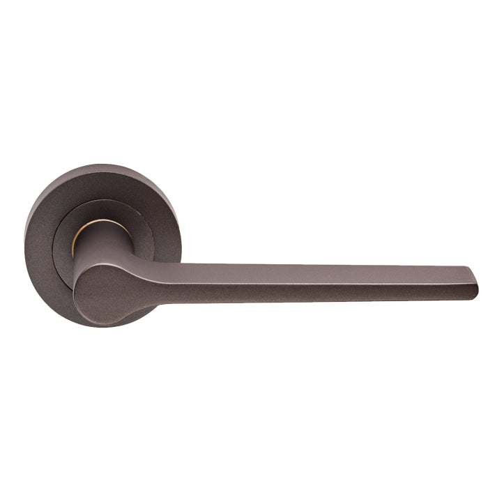 Velino Lever on Round Rose