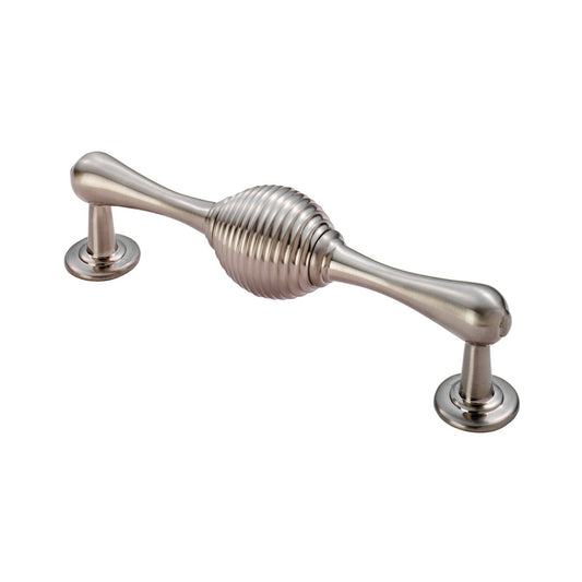 Reeded Handle