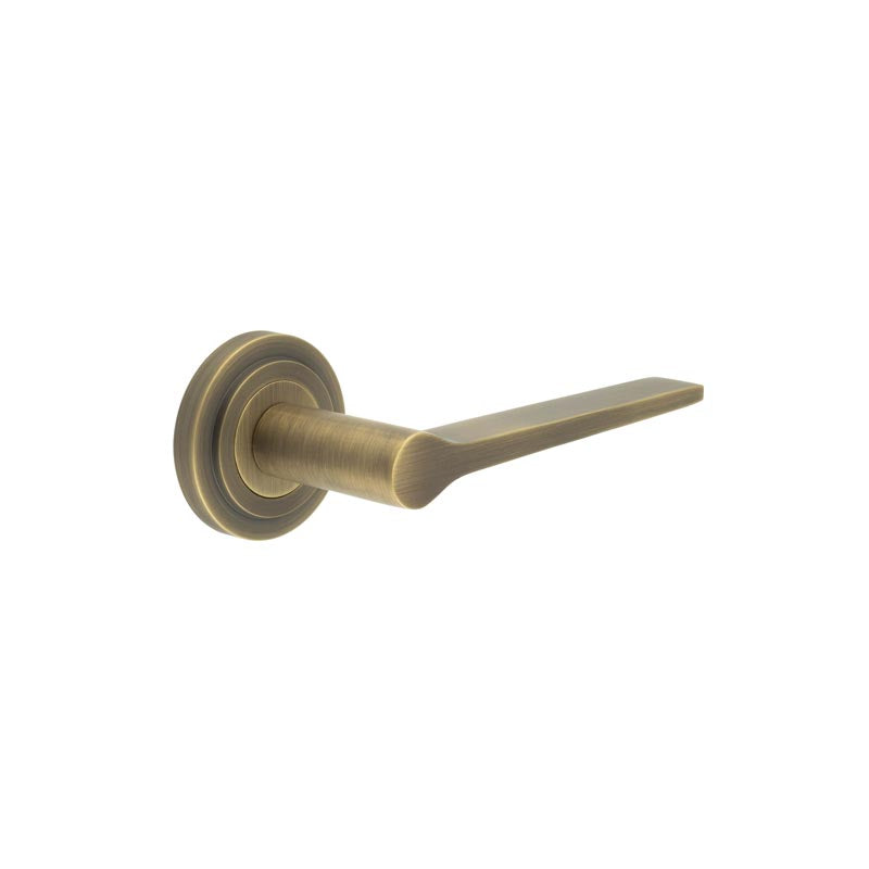 Knightsbridge Door Handle on Stepped Rose
