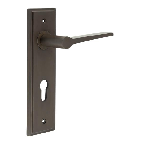 Knightbridge Door Handle Din Euro Backplate