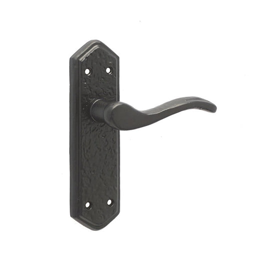 Wentworth Suite Door Handle on Latchplate