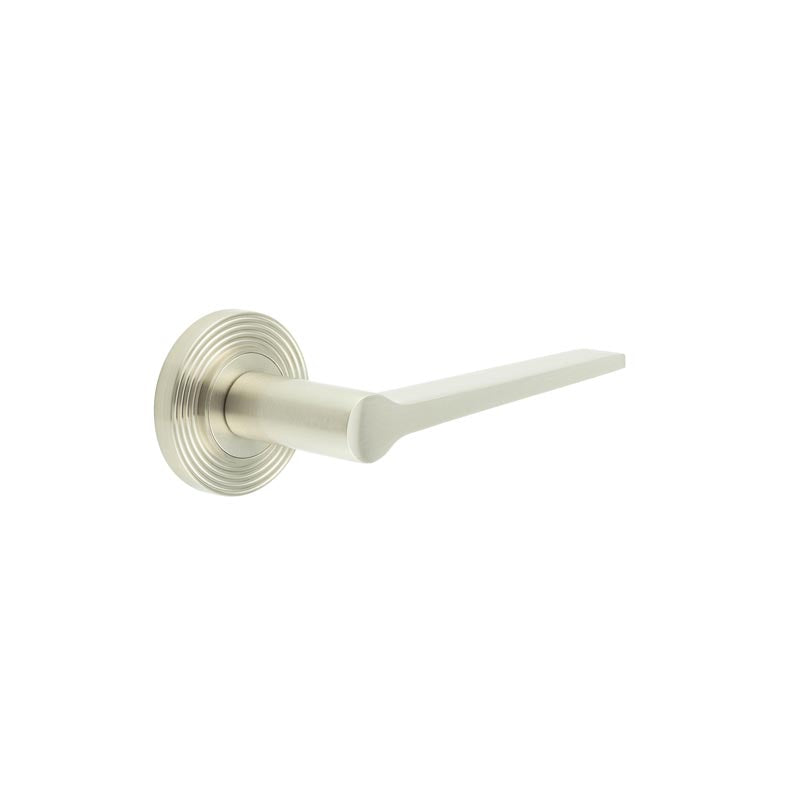 Knightsbridge Door Handle on Reeded Rose